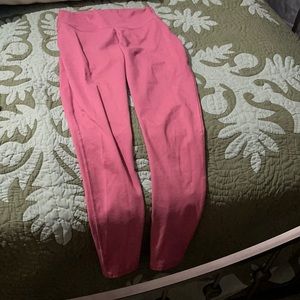 Pink Fabletics yoga pants
